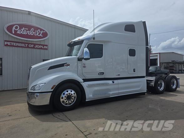 Peterbilt 579 Prime Movers