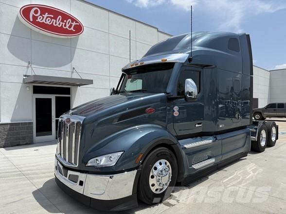 Peterbilt 579 Prime Movers