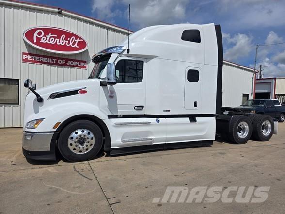 Peterbilt 579 Prime Movers