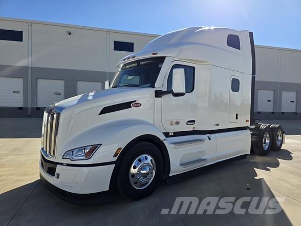 Peterbilt 579 Prime Movers