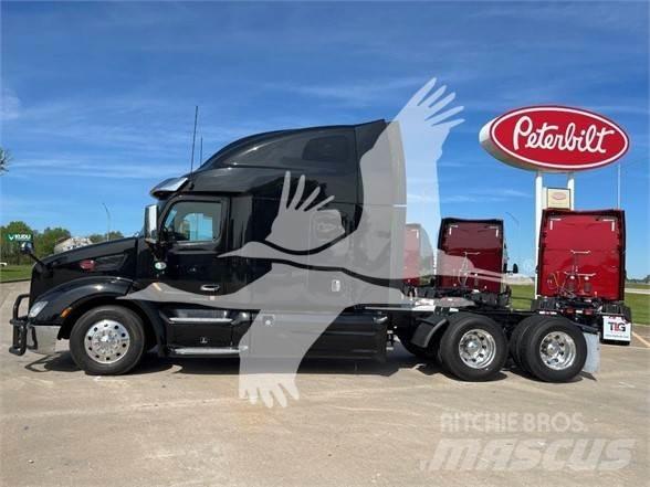 Peterbilt 579 Prime Movers