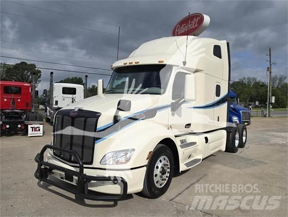 Peterbilt 579 Prime Movers