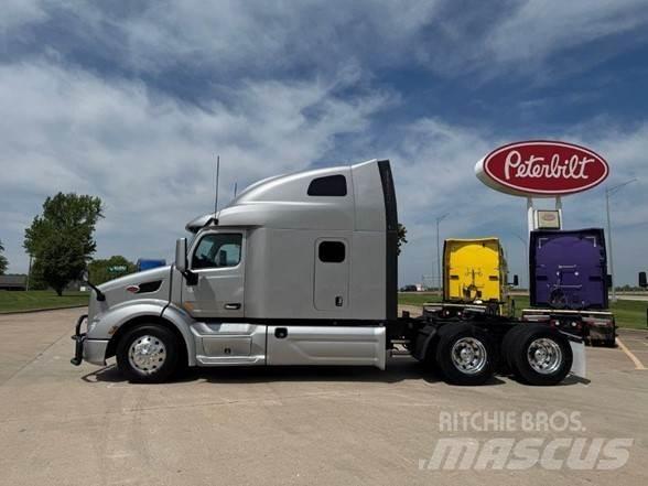 Peterbilt 579 Prime Movers