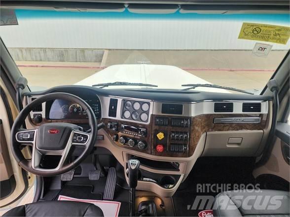 Peterbilt 589 Prime Movers