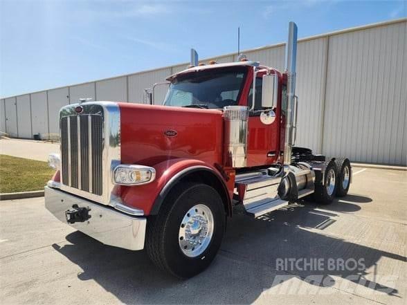 Peterbilt 589 Prime Movers