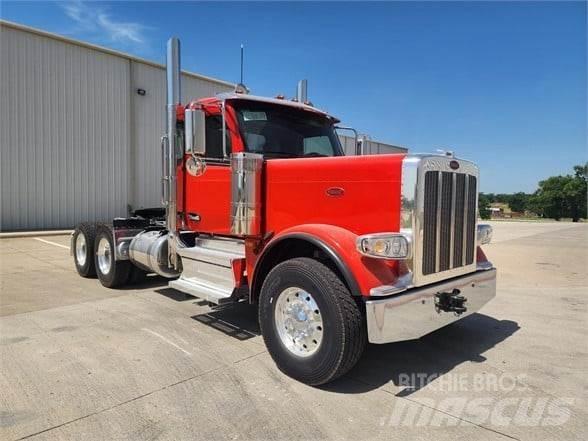 Peterbilt 589 Prime Movers
