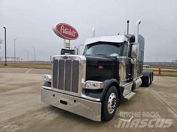 Peterbilt 589 Prime Movers