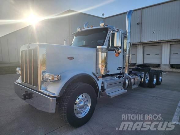 Peterbilt 589 Prime Movers