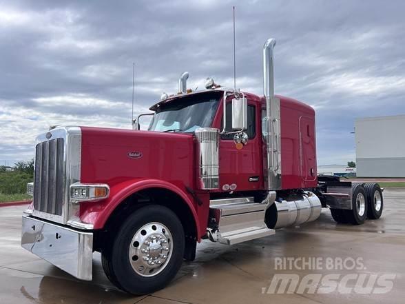 Peterbilt 589 Prime Movers