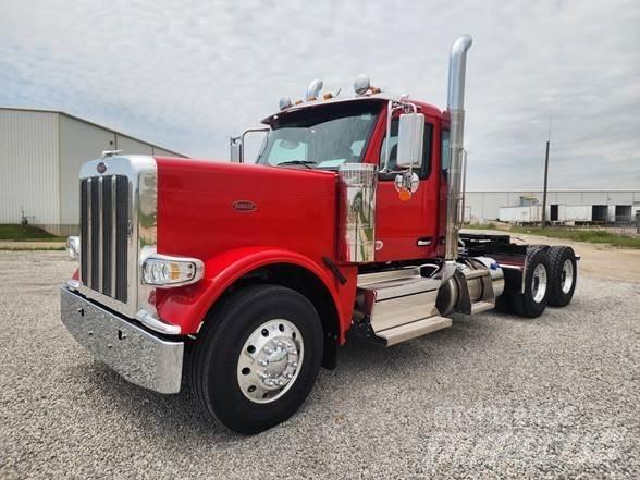 Peterbilt 589 Prime Movers