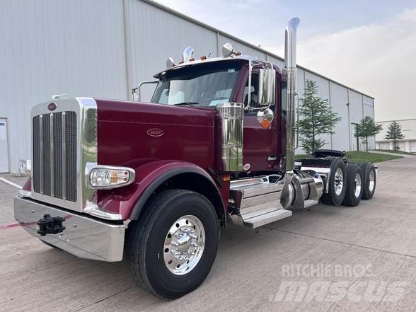 Peterbilt 589 Prime Movers