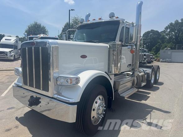 Peterbilt 589 Prime Movers