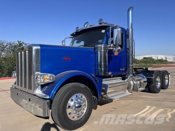Peterbilt 589 Prime Movers