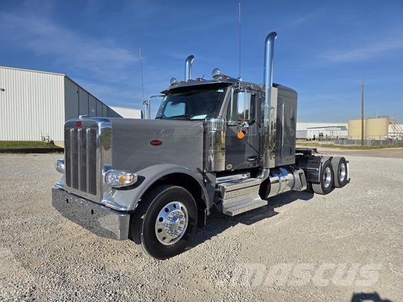 Peterbilt 589 Prime Movers