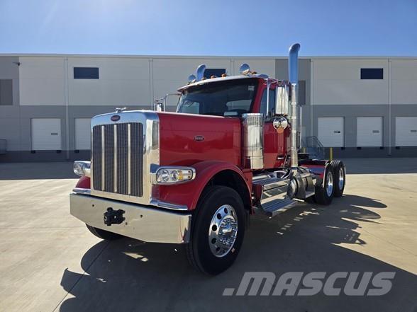 Peterbilt 589 Prime Movers