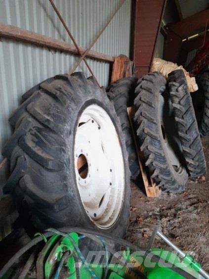  - - - 14,9x38 Tyres, wheels and rims