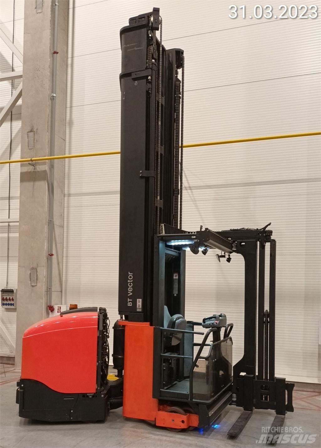 BT VCE150A Narrow aisle truck