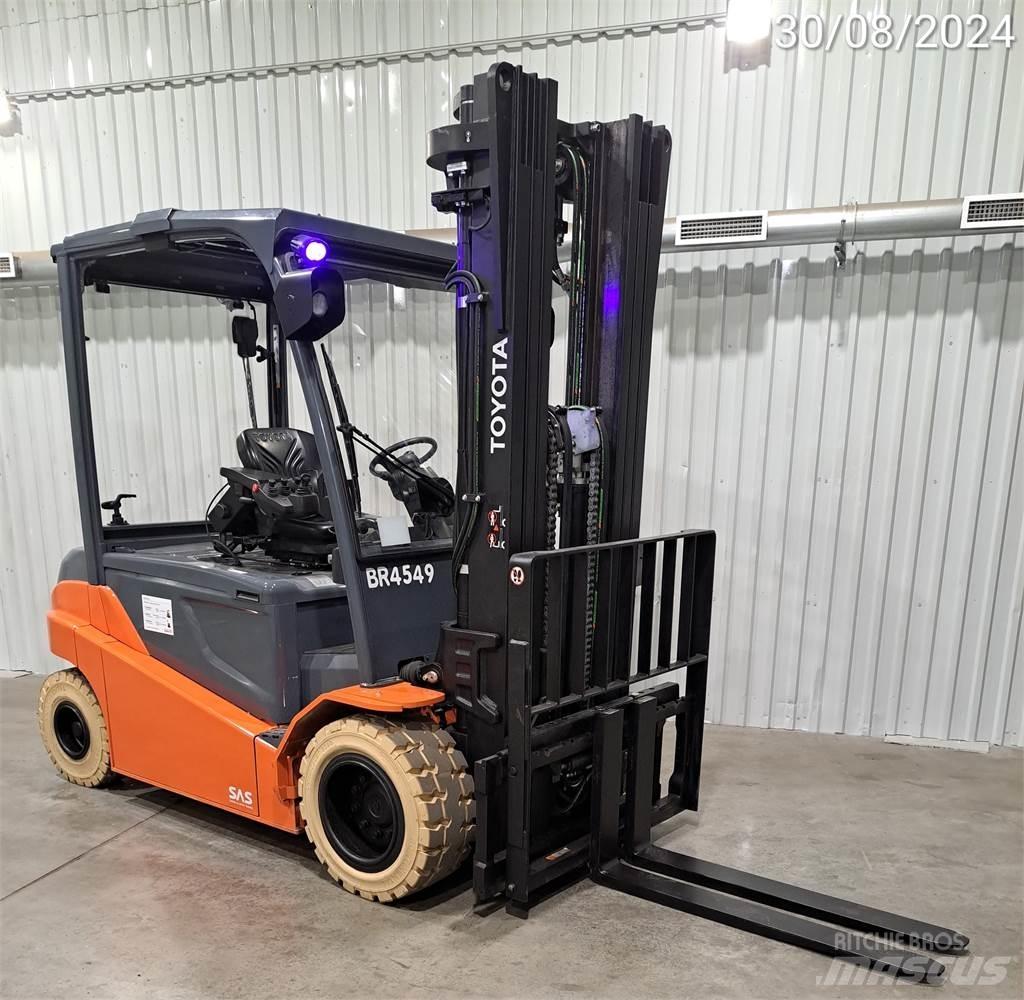Toyota 8FBMT50 Electric forklift trucks