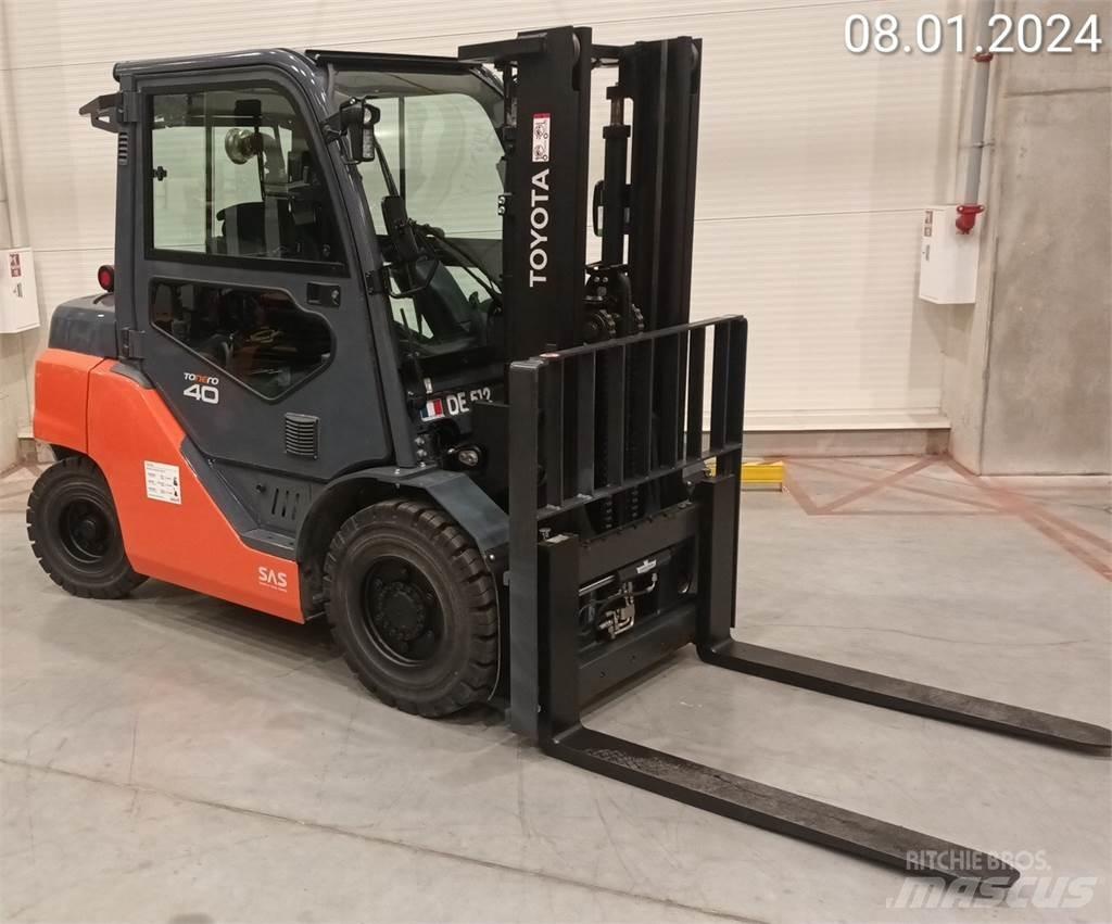 Toyota 8FD35F Diesel trucks
