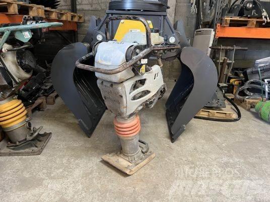 Mikasa MTX-60E Plate compactors