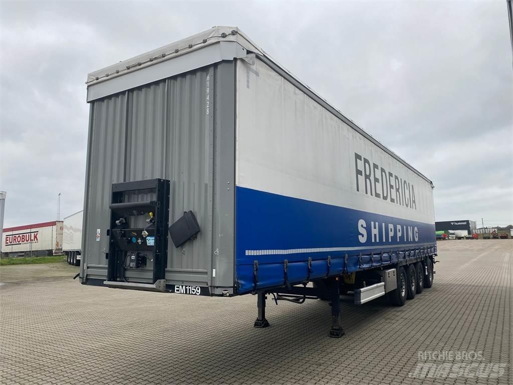 Kässbohrer , Curtain sider semi-trailers