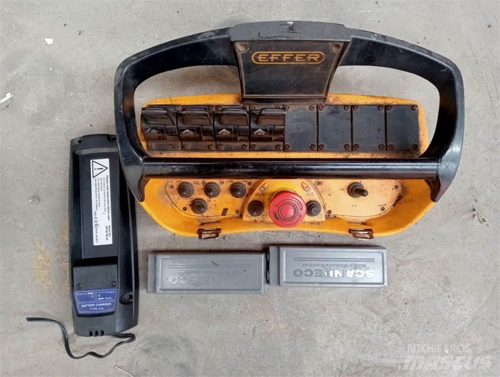 Effer 305 5S Loader cranes