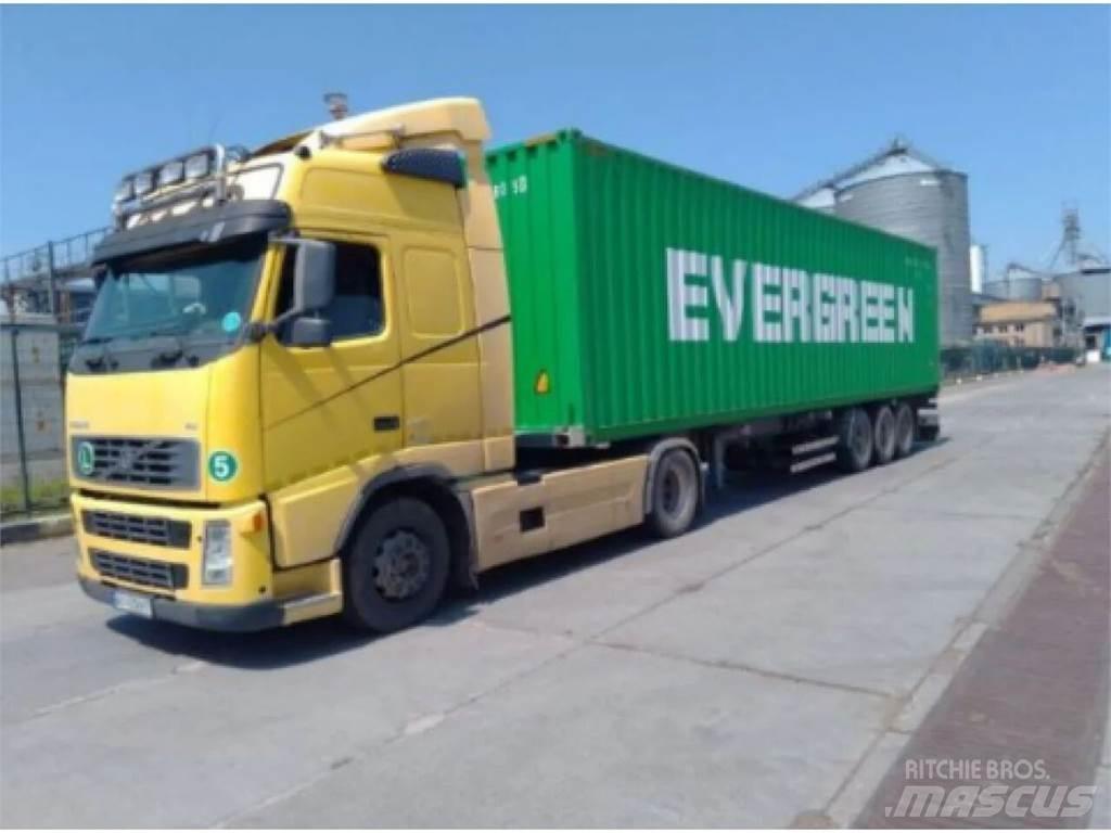 Volvo  Prime Movers