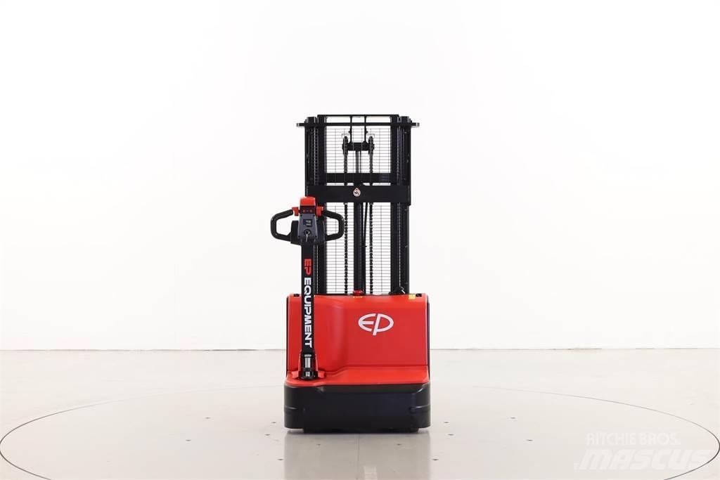 EP DS3 Pedestrian stacker