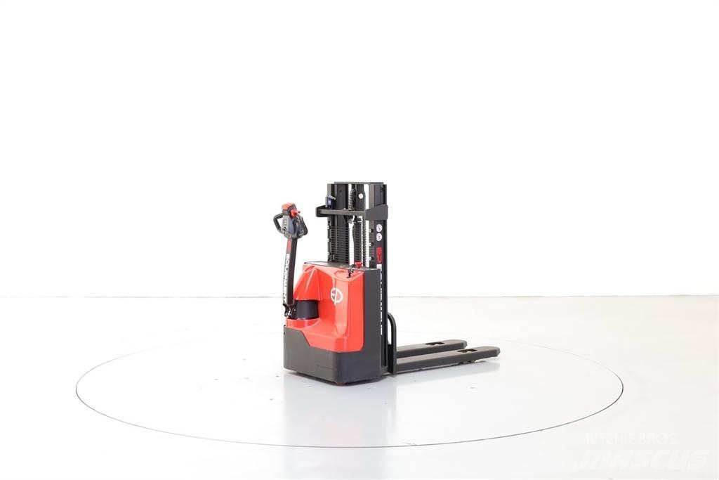 EP ES15-15ES Pedestrian stacker