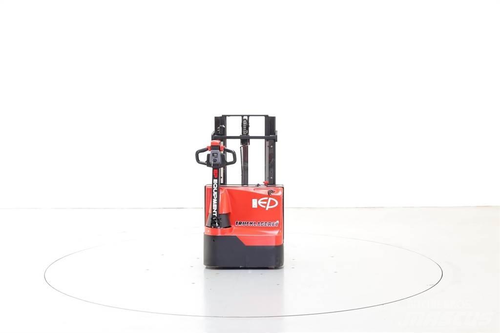 EP ES15-15ES Pedestrian stacker