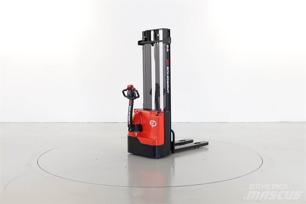 EP ES15-15ES Pedestrian stacker