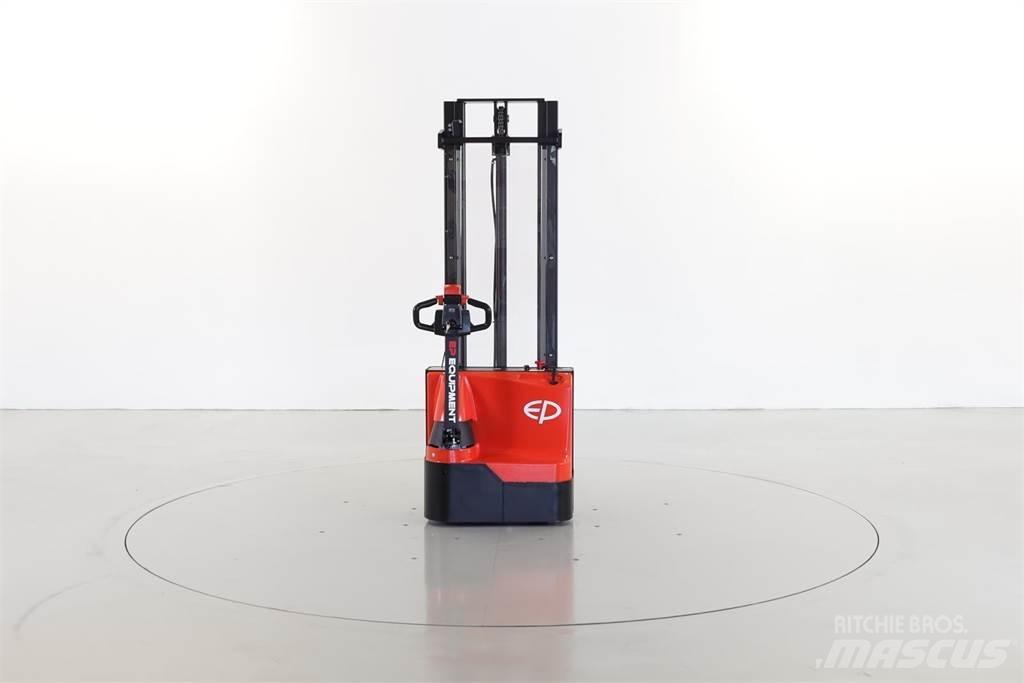 EP ES15-15ES Pedestrian stacker