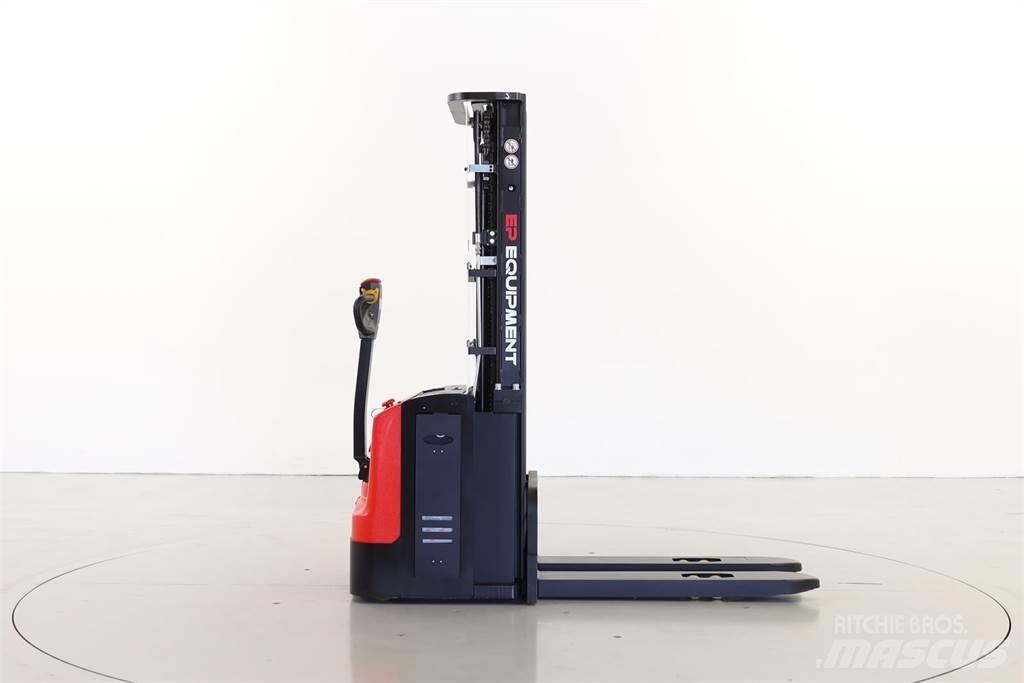 EP ES20-WA Pedestrian stacker