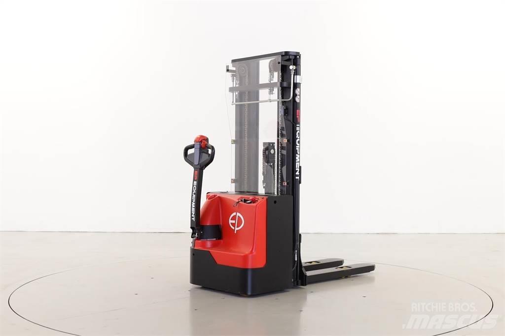 EP WSA161 Li-Ion Pedestrian stacker