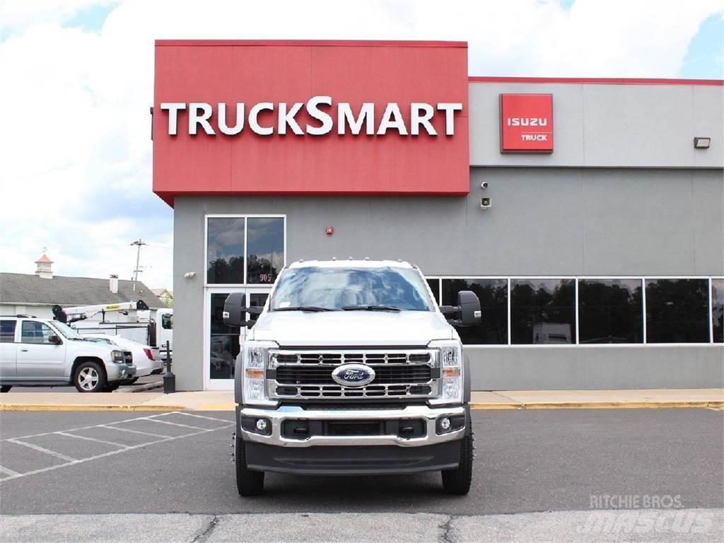 Ford F550 Chassis Cab trucks
