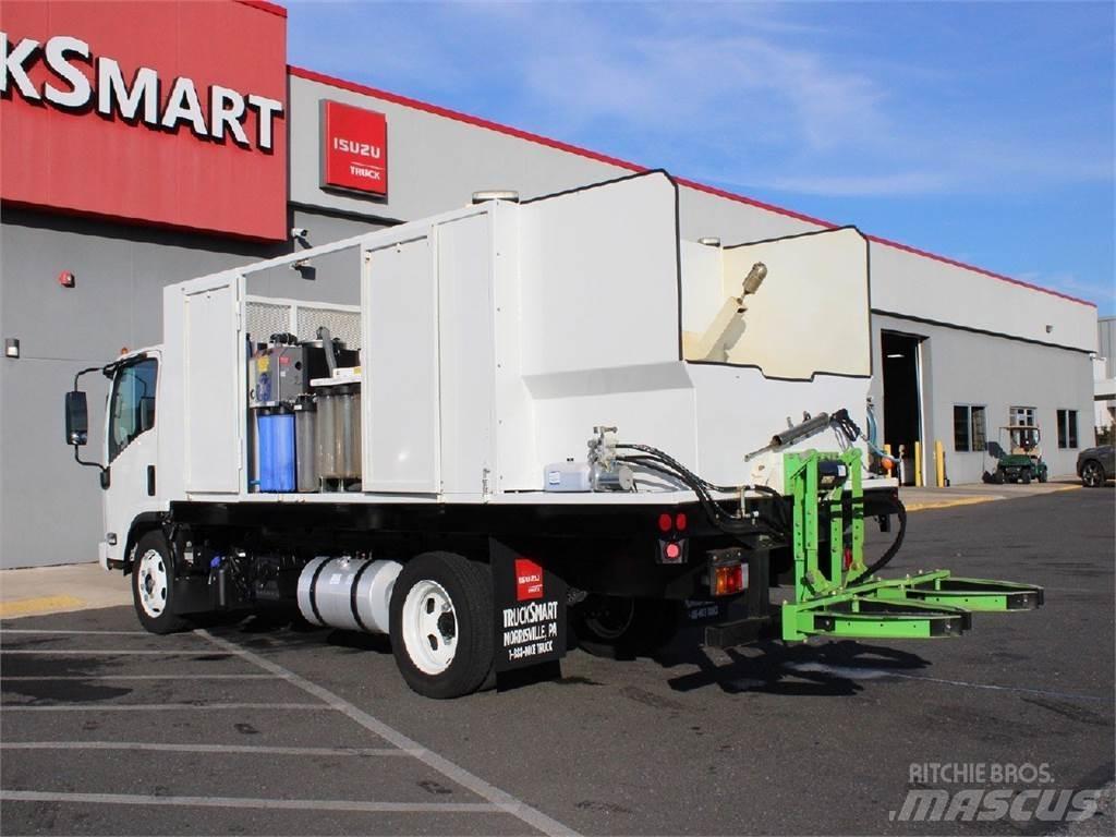Isuzu NRR Waste trucks