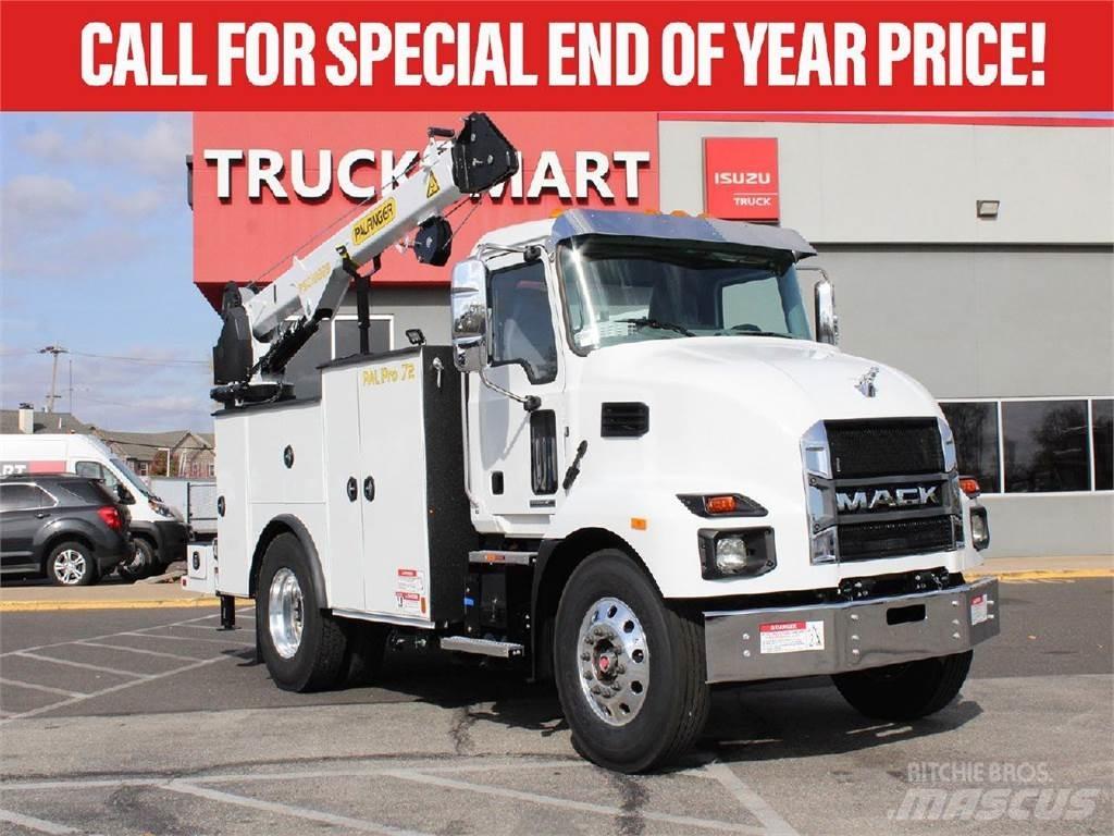 Mack MD6 Municipal / general purpose vehicles