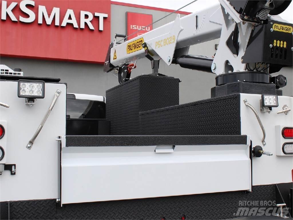 RAM 5500 Truck mounted cranes