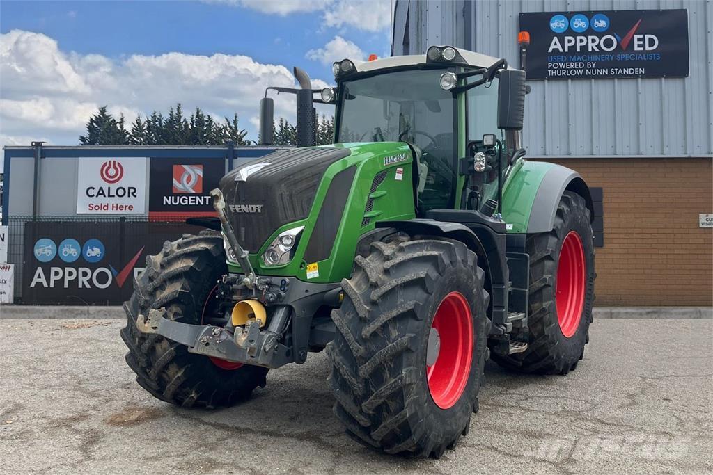 Fendt 824 Tractors