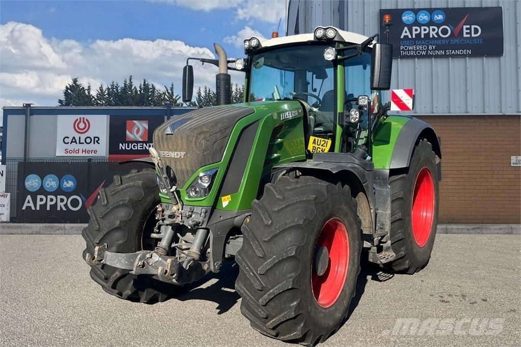 Fendt 828 VARIO Tractors