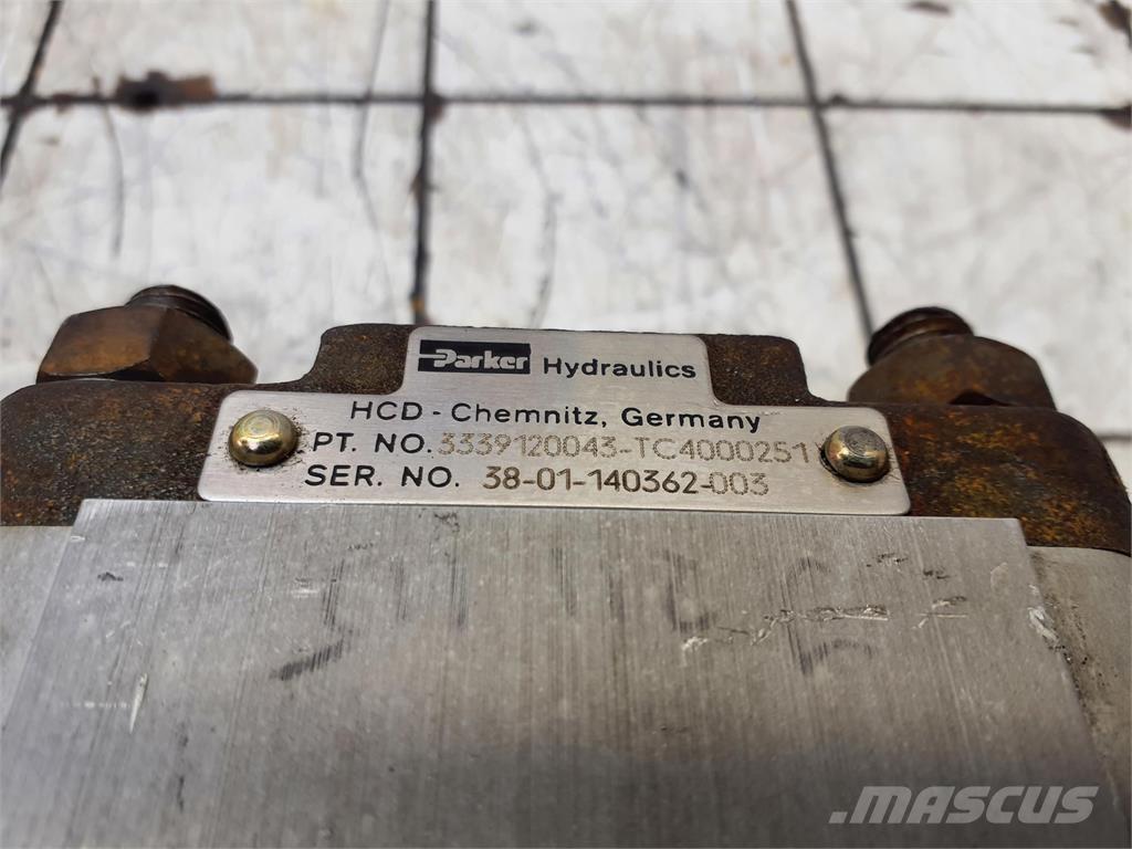  CT2 Dual gear pump Crane parts and equipment