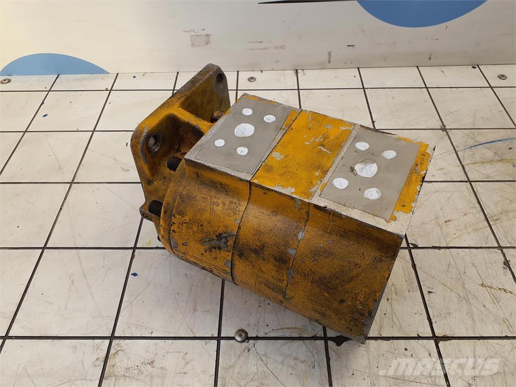  Dual gear pump Crane parts and equipment