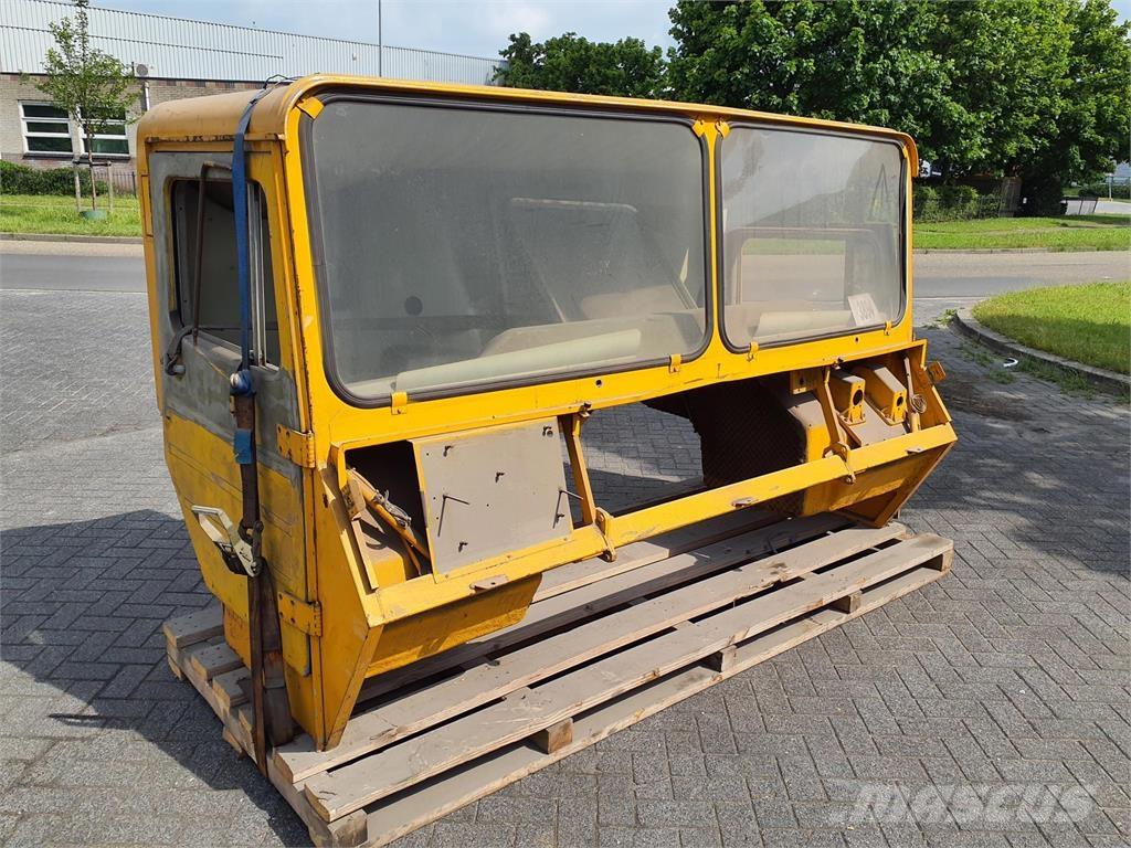 Faun KF lower cabin Cabins and interior