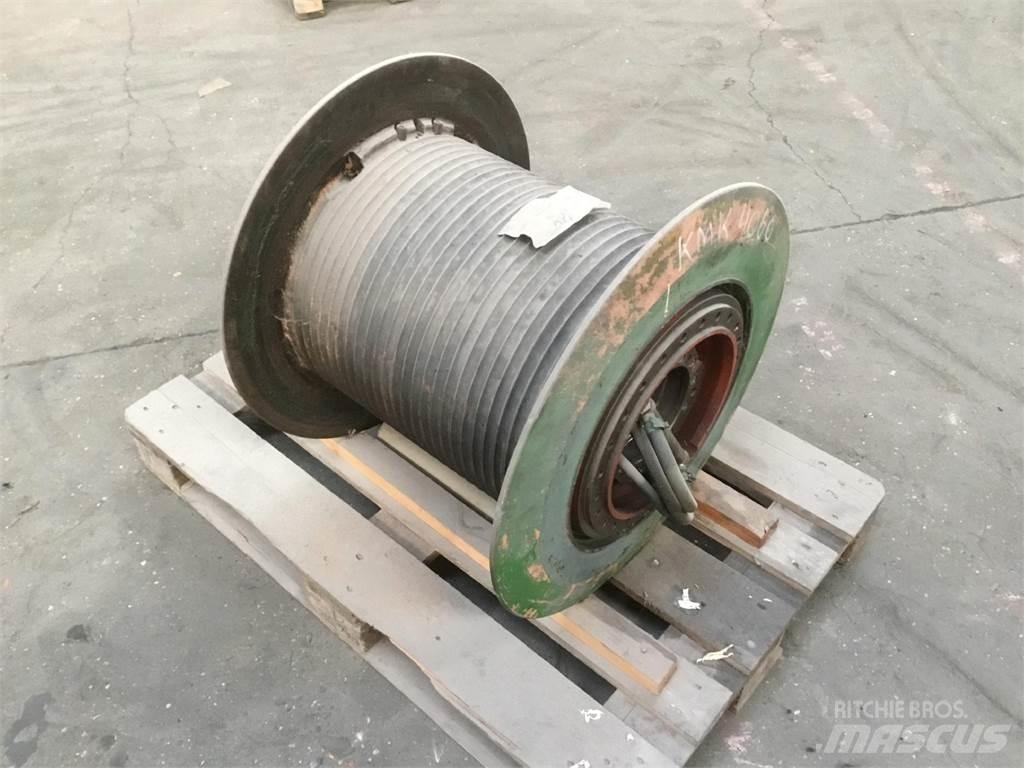 Krupp KMK 4060 winch Crane parts and equipment