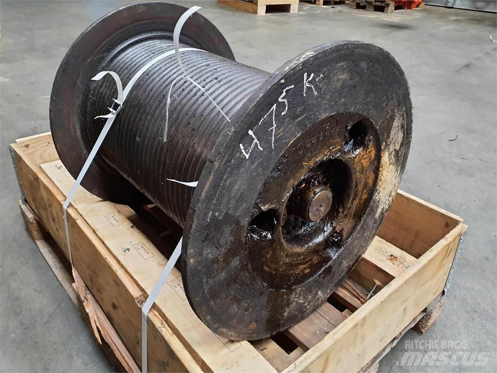 Krupp KMK 4070 winch Crane parts and equipment