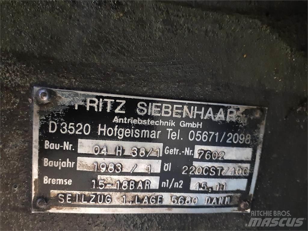 Krupp KMK 4070 winch Crane parts and equipment