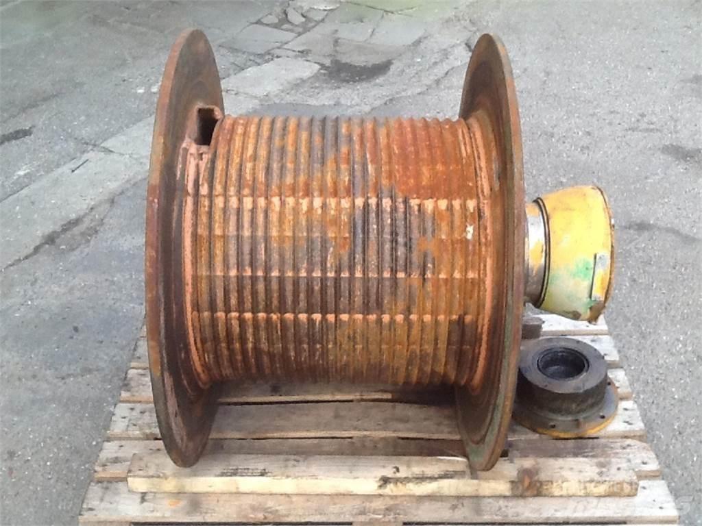 Krupp KMK 5100 winch Crane parts and equipment