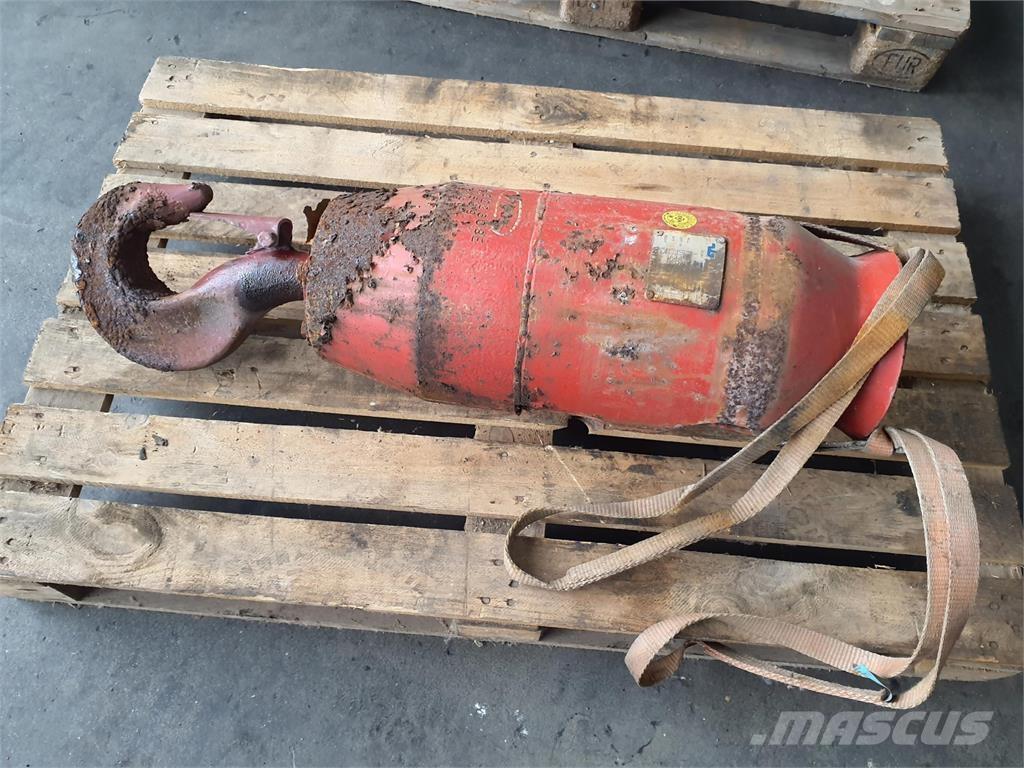 Liebherr Hookball 6T Crane parts and equipment