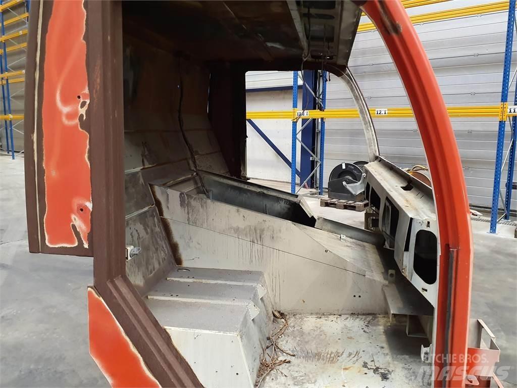 PPM ATT lower cabin Cabins and interior