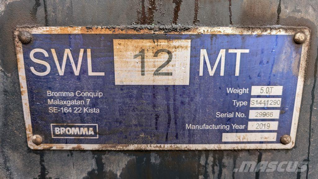 Kalmar DRG100-54S6 Reach stackers